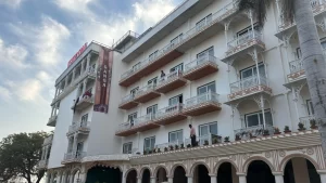 Accommodation in Prayagraj for Family – Safe & Peaceful Guest House Near Railway Station